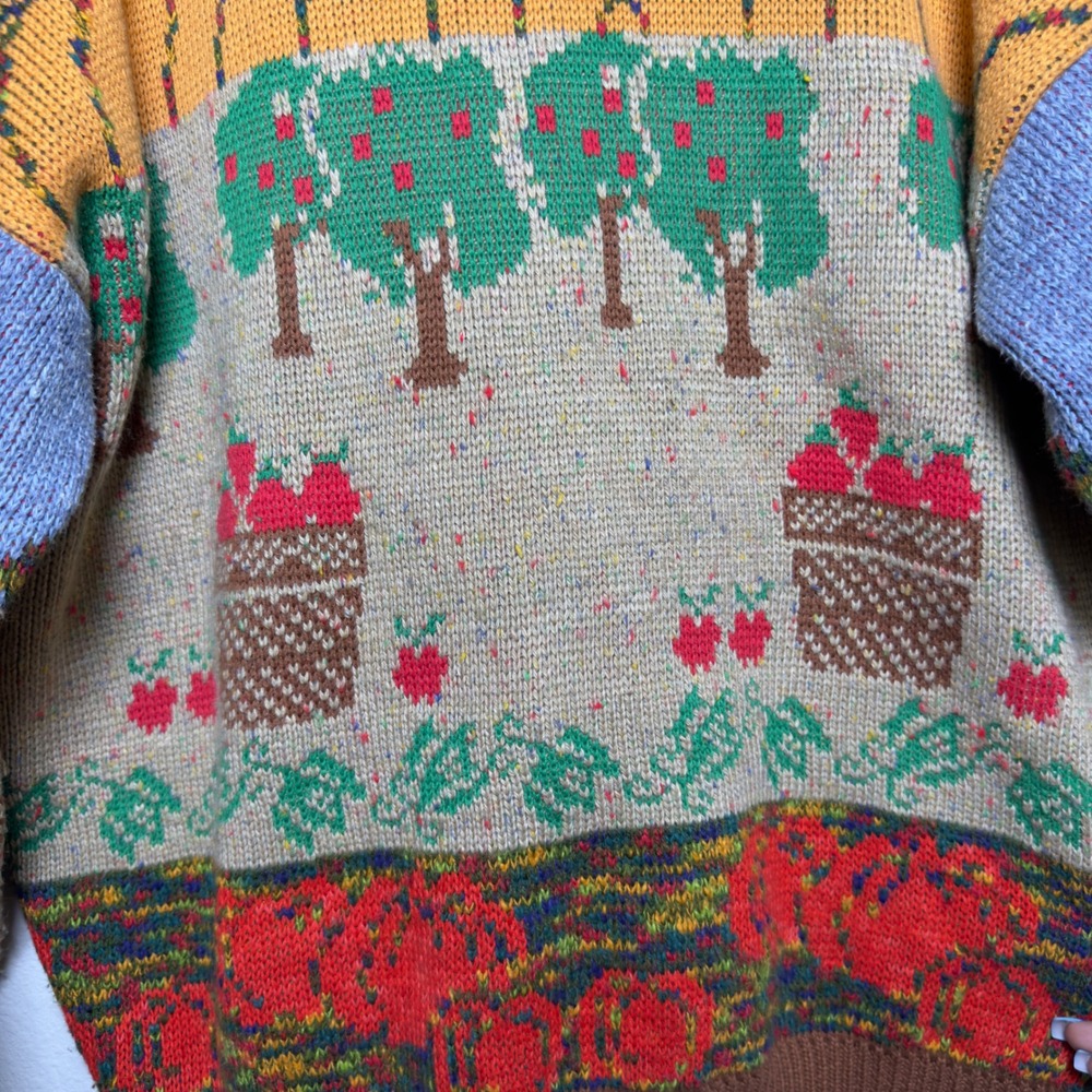 VTG Women Cardigan Sweater Large Farm Harvest Scarecrow Apple Orchard Novelty - Picture 9 of 10